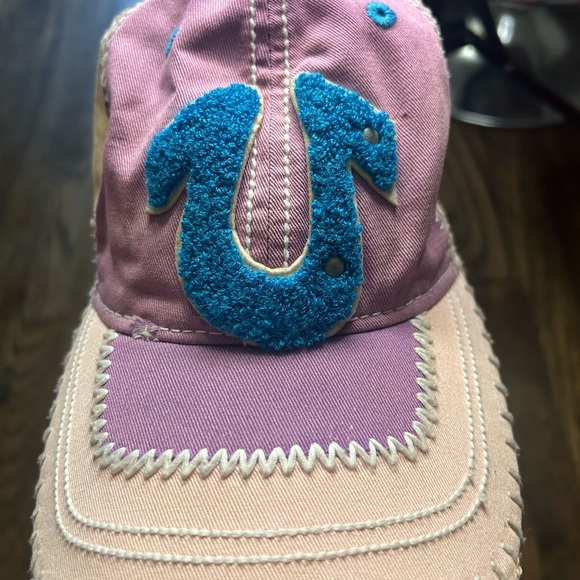 True religion hat - Picture 1 of 9